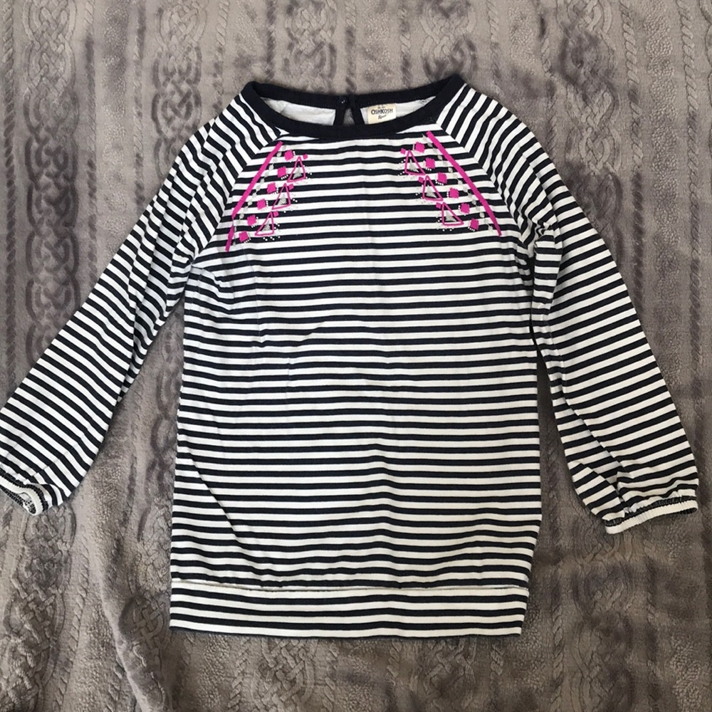 Girl’s long sleeve shirt